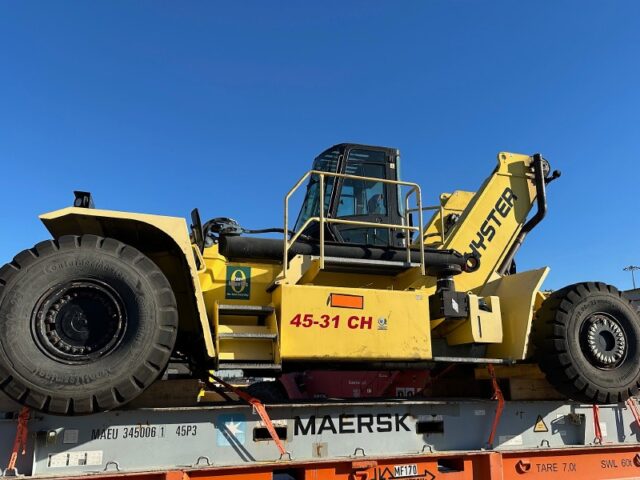Hyster RS45-31CH Reachstacker Loaded Container Handler
